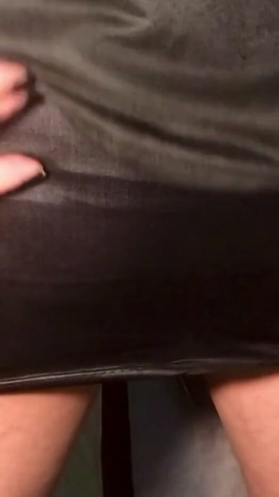 Under the mini skirt | Clip 1