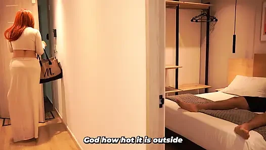 Я случайно обнаруживаю, что у моего пасынок огромный член между ног - я просто хочу, чтобы попробовать его немного!