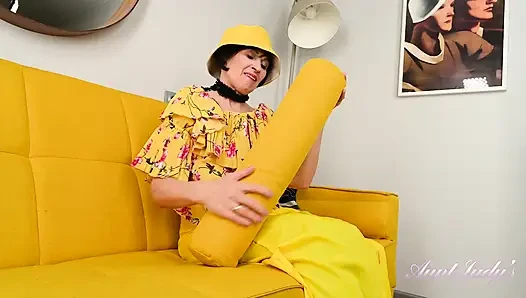 Hairy Mature GILF Minia Pulls Out Her Big Natural Mature Tits and Rubs Her Hairy Pussy