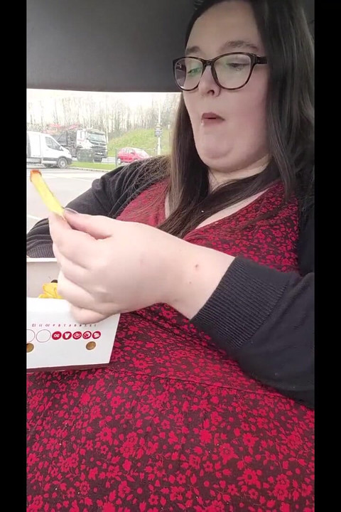 LadyBrads Vs Burger king