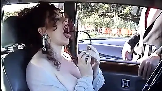 Aku telan sperma jessica rizzo untuk adegan seks rools 01