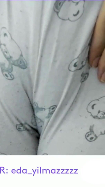 CAMELTOE- SWOLLEN PUSSY- MASTURBATE WITH PAJAMAS | Clip 1