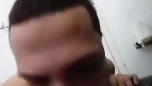 ibneler banyoyu böyle temizliyor