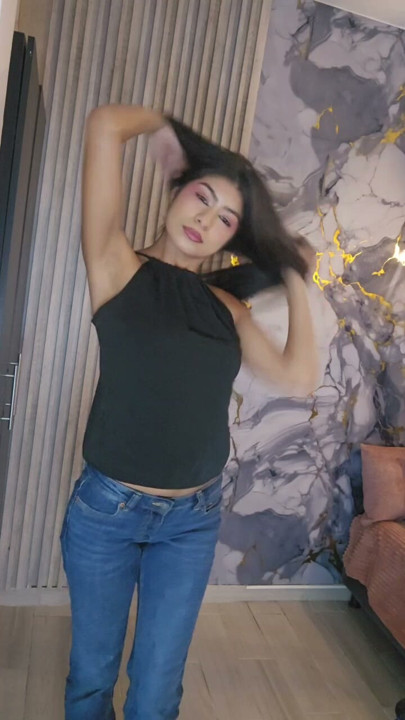 Catch this beat, let’s dance together
