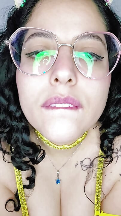 Eddie Queens ft. babyluna939 - Princess Belle Smoking Fetish, Smoke Blowjob and Facial Finish Part 2
