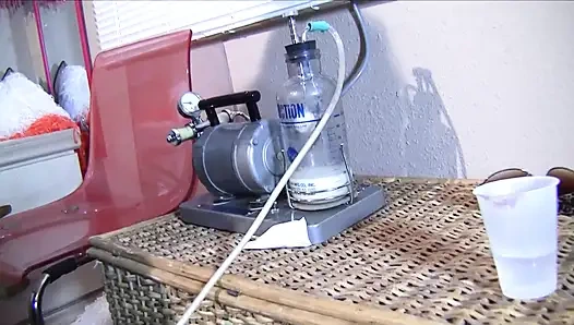 Keyholding slave of the ebony goddess!