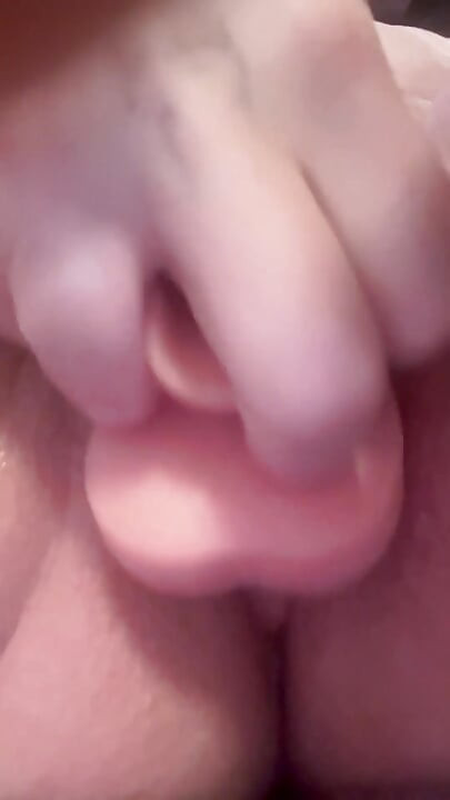 Šukání mojí docela mokré kundičky robertkem