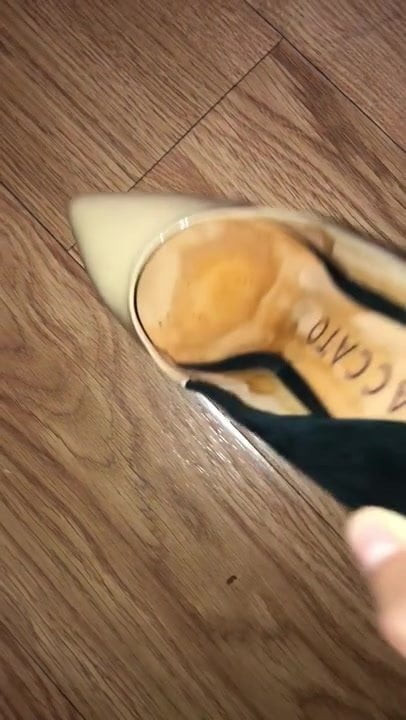 Highheel after cumming