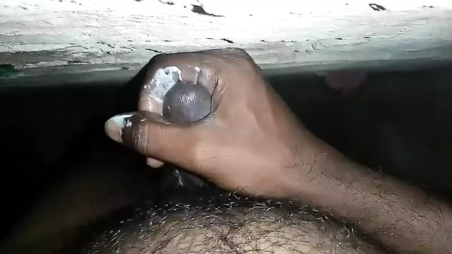lund hilaya aur pani nikala
