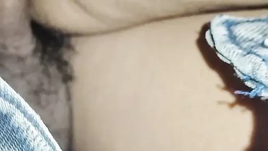 Kayınbiraderi penisini boşaltıyor, seksi video, seksi video, seks videosu.