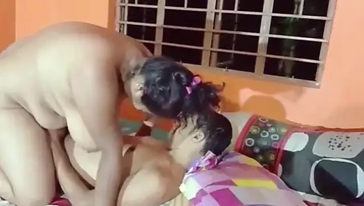 Большой сводный брат трахнул маленькую сводную сестру