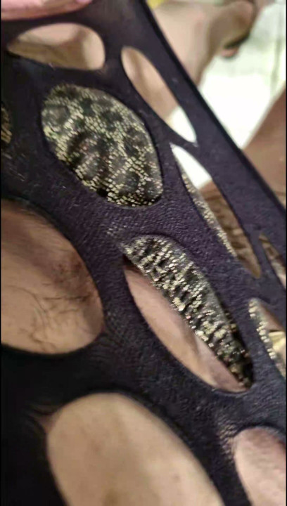 TikToc: 🐆Leopard Mini-skirt ras_du_Cul GroSses Fishnets.. High HeeLs VaneSsaBiTCHx PariSChienneTrvprod⁹¹