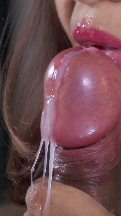 Close up: Cum in Stepsister's Mouth While She Gives Me the Best Wet Blowjob with Best Creampie.