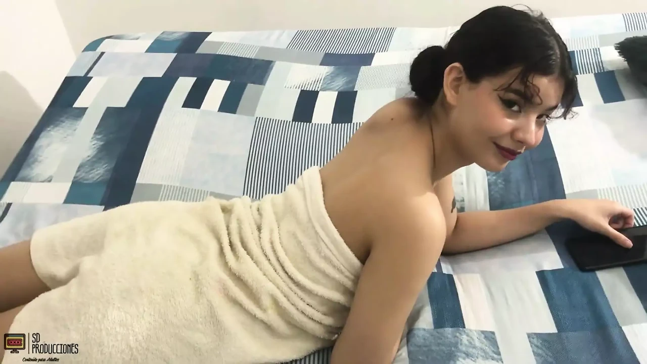 A Rich and Delicious Massage Ends in a Good Fuck - Part 1 - Porn in Spanish