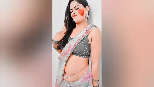 ITNE DINO BAAD KAAMWALI BAI KO CHODNE KA MOUKA MILA