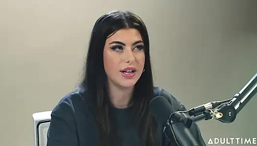 Profesyonel bir dominatrix olmak gal ritchie'nin beklediği şey değil! | Adult Time Podcast