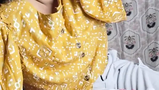 Sweetsex2001i was mopping the house, I was on the boss and my back was hurting a lot, sir, it felt very good now.