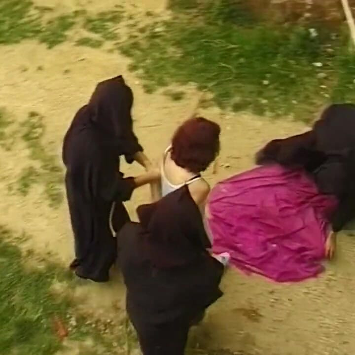 Sapık edepsiz seksi üvey kız kardeş sürtük