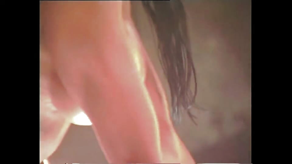 सुंदर एमआईएलए और जंगली