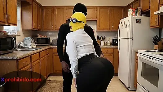 Petite Big Ass Girl Shaking It in the Bedroom