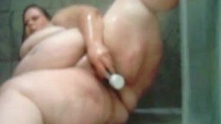 Enorme bbw puta se masturba en la ducha gordas reglas del porno