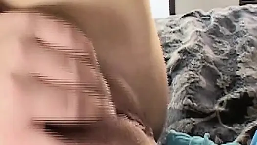 Deneyimli sarışın hatun sarkma yoğunluğunda büyük yarağı boğazlıyor