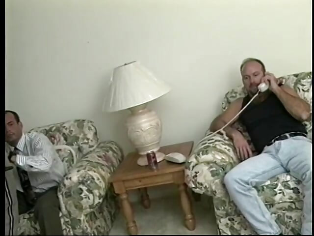 A bunch of manly studs suck each other's dick during gay orgy