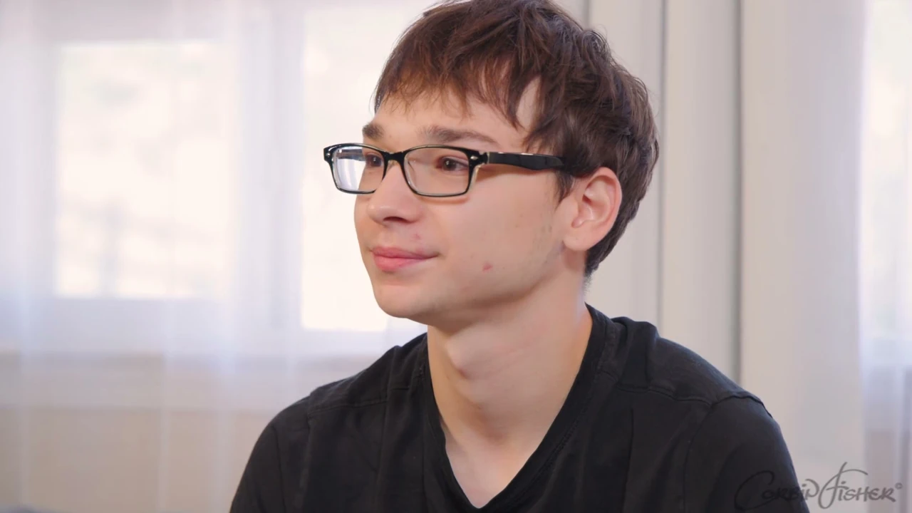 Corbin Fisher – 18yo big dicked virgin nerd rubs one out,Corbin Fisher