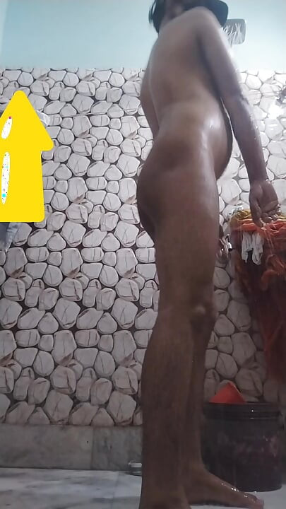 Indian gay try to be top 😉 but his dick not erracted