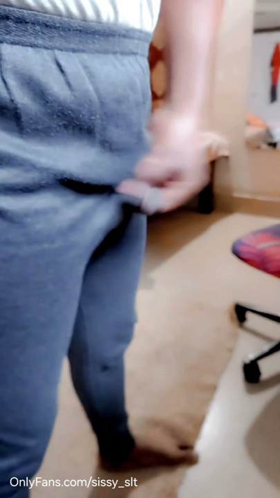 Limp tiny sissy clitty | Clip 1