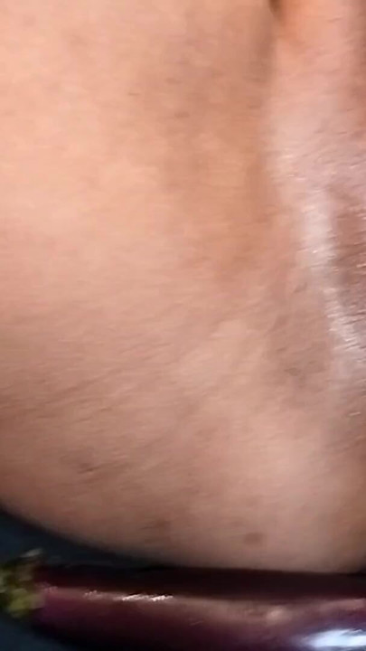 Your bhabhi madhu enjoying pussy masturbating self | Clip 1
