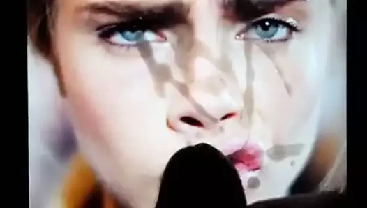 Cara delevingne kaplı