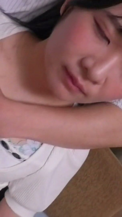 第一部分：Rika（22岁），靠轻松赚钱偿还奖学金的大学生。休闲制作人 [保证…… | 片段1