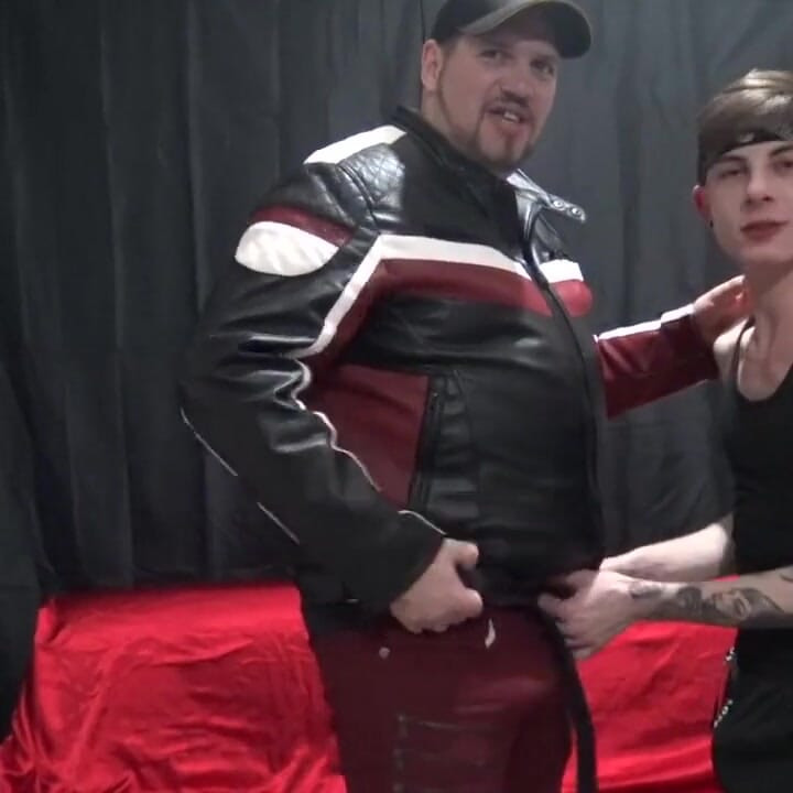 The slut twink Jerome James creampied by xxl cock of chubby bear dominant