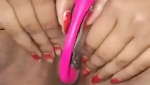 Curvy Wife Fingering