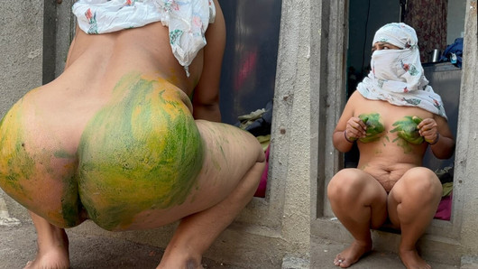 Warna badan bhabhi Holi seksi yang gembira