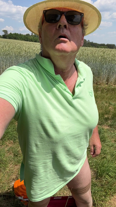 Outdoor Wanking