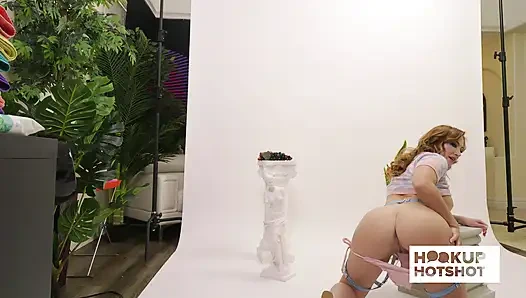 BTS - die tätowierte schönheit sophia locke wird flirty hinter den kulissen!
