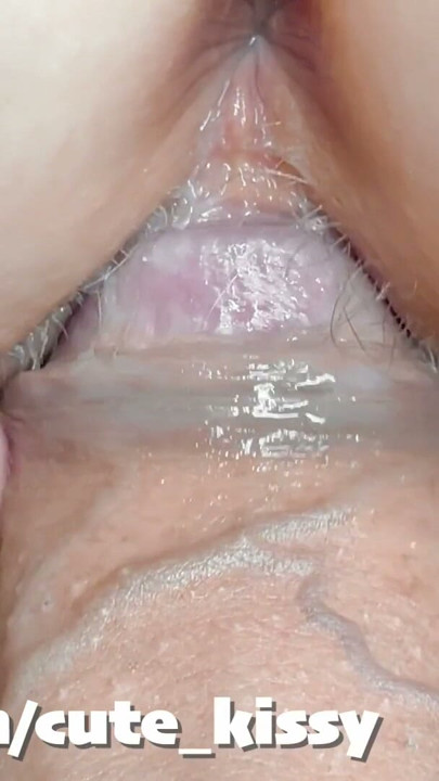 ¡Primer plano detallado de coño montando con creampie profundo! | Clip 1