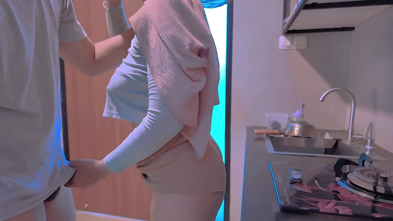 My Friend's Mother Made Me Horny While Washing Dishes In The Kitchen