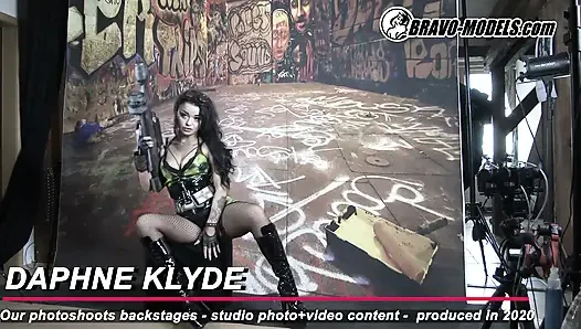 Sahne arkası fotoğraf çekimi Daphne Klyde - yetişkin