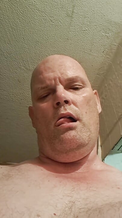 Who Feels Like a Basement Fuck with the Slut