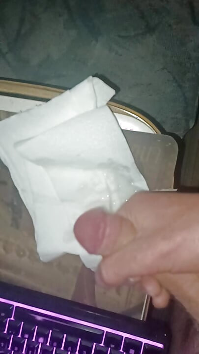 Solo wank late at night
