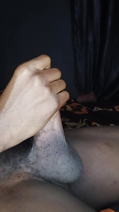 Masturbando meu pau preto grande