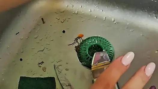 The New Emma's Cooking Show. S1e1: Garlic Breads and Naked Tits.