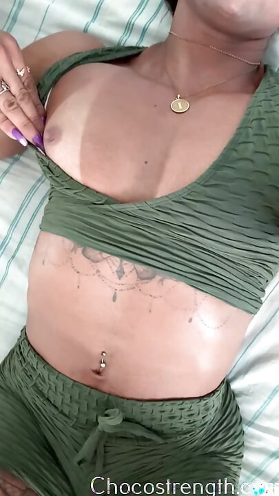 Muscle mommy flexing every muscle in her body