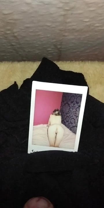 A splash of cum for HotLips