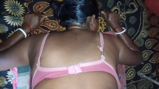 Chhoti bhabhi ko doggy banakar chudai ki