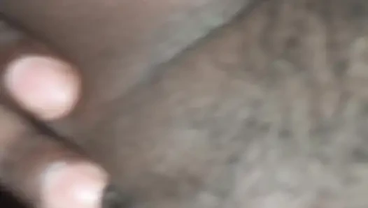Fick mich so sehr, dass meine Muschi eine Wasserdusche ablässt