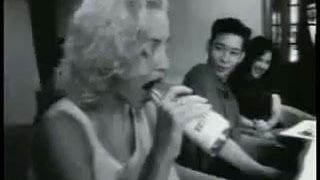 Madonna и бутылка
